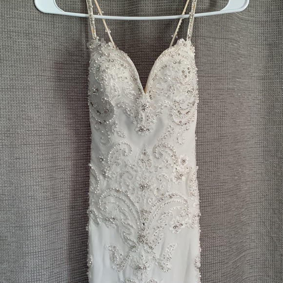 Sottero and Midgley Wedding Gown with beaded detail - Picture 8 of 15